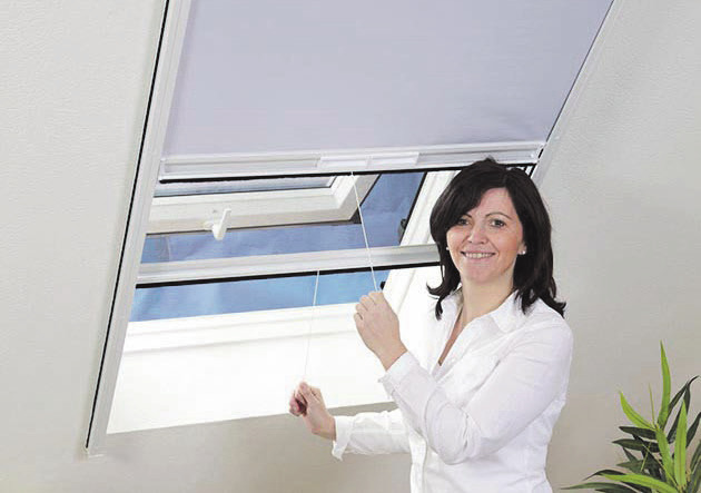 Insektenschutz ist auch für Dachfenster ohne weiteres möglich. Insektenschutz ist auch für Dachfenster ohne weiteres möglich.